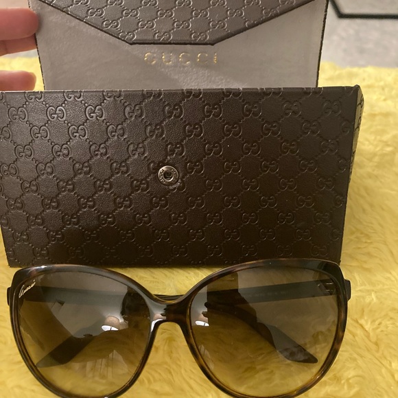 Gucci - Picture 3 of 10